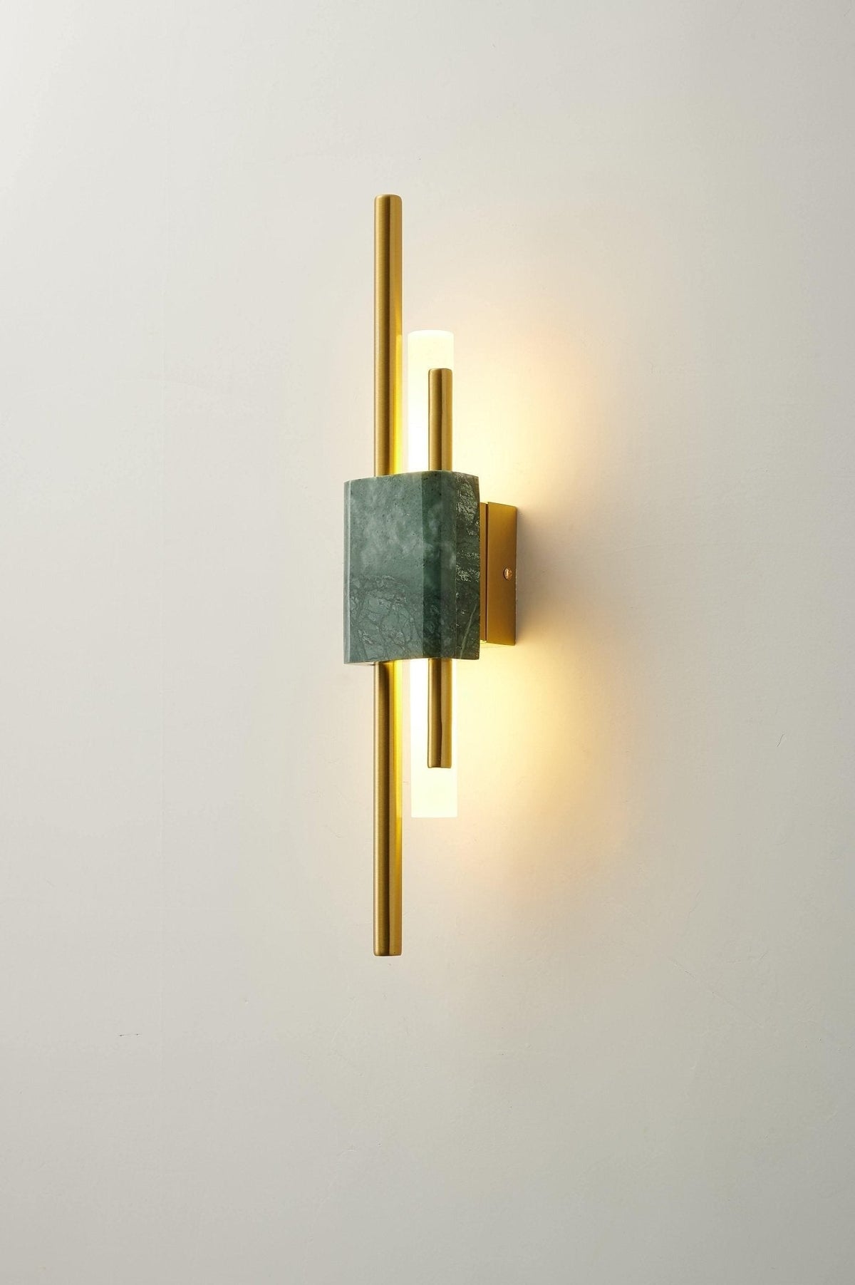 Alcochete wall sconce white marble close-up