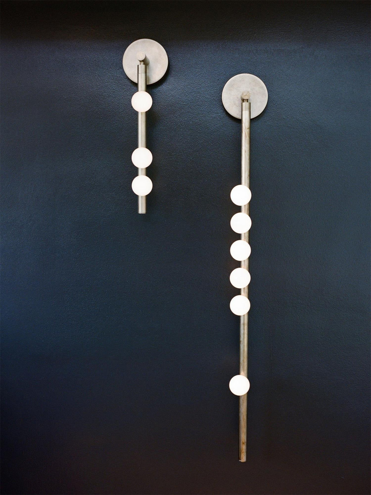 Horizontal mounting of seven-B head arrangement