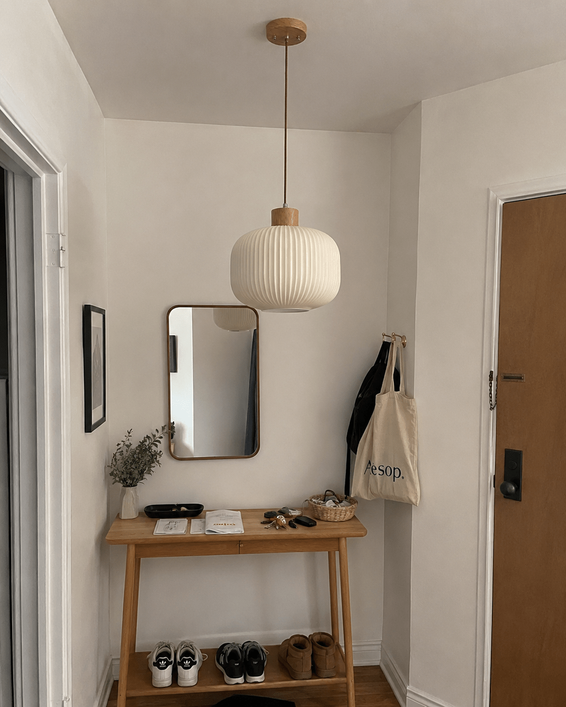 Mei | Ribbed Glass Lantern Pendant - Luma House
