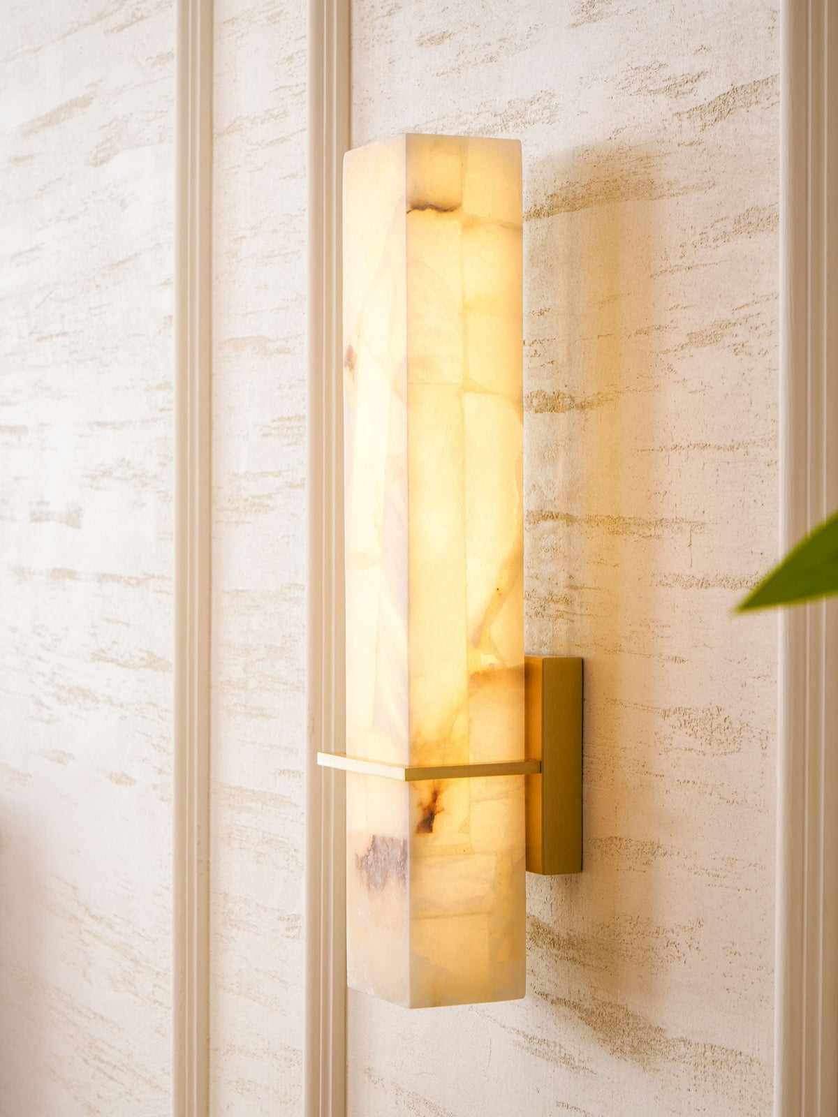 Warm and cool light temperature comparison detail