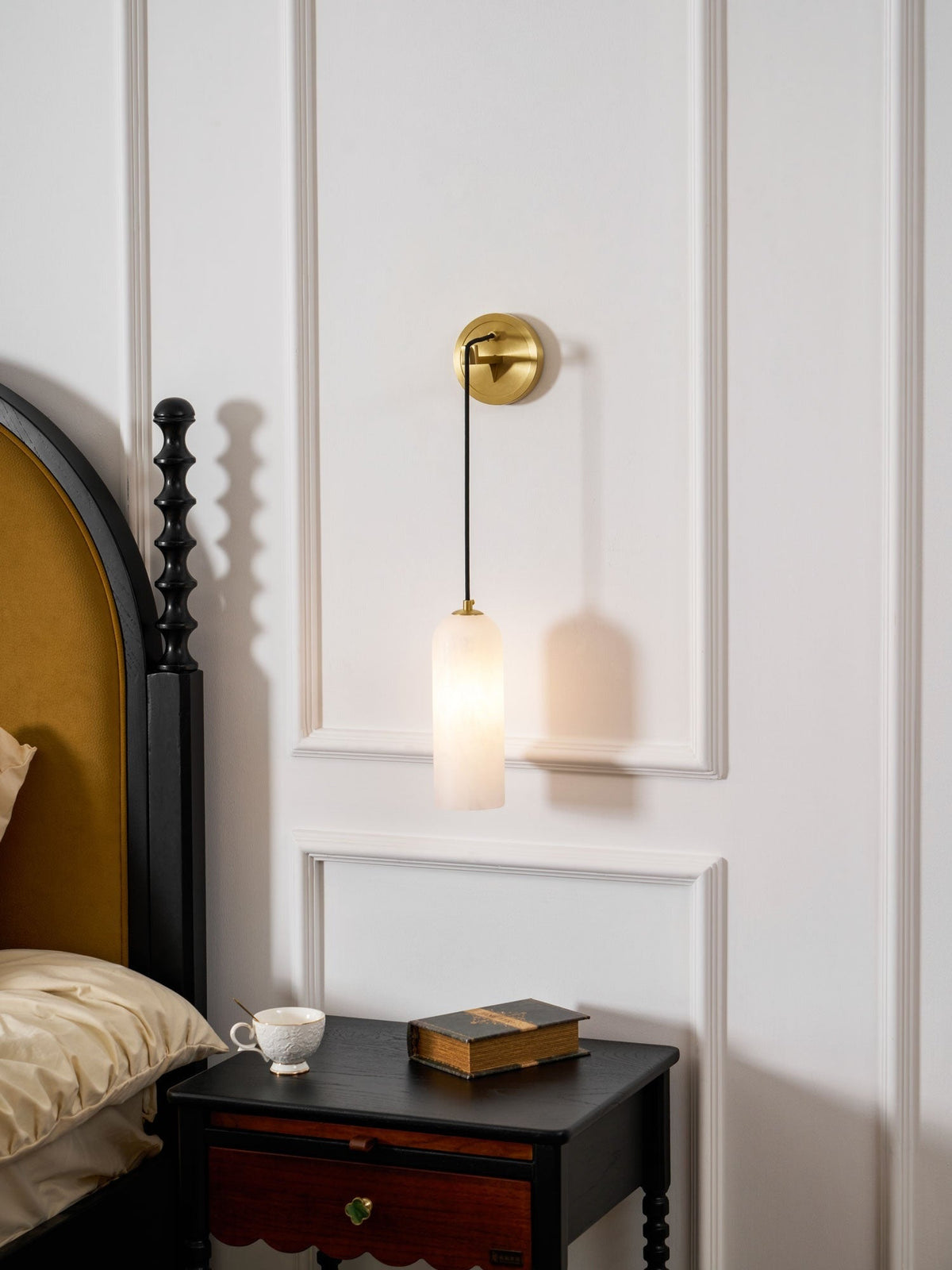 Zêzere wall sconce showing room integration and light